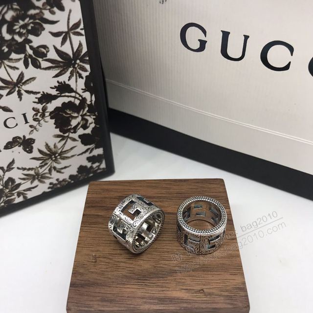 GUCCi飾品 古馳 Gucci專櫃復古鏤空時尚字母G花紋吊墜 男女同款  zgbq1060